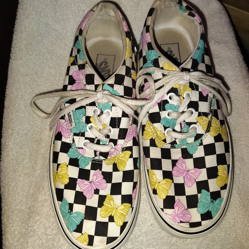 Vans Black and White Flats Classic Style